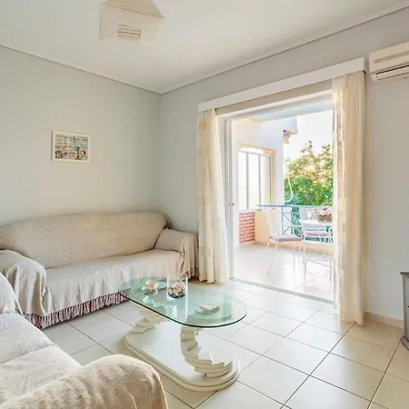 Seaview Terrace Haven-perfect Location By The Sea *