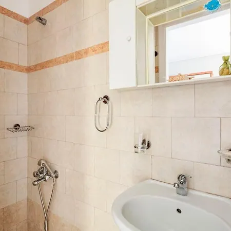 Seaview Terrace Haven-perfect Location By The Sea בית נופש Avía