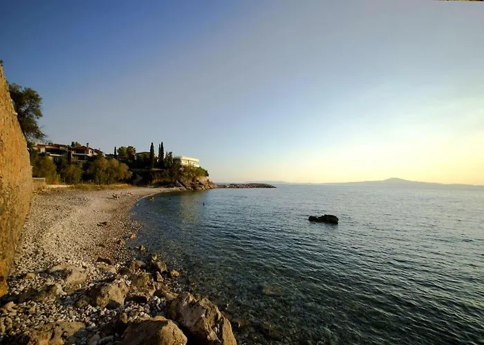 Seaview Terrace Haven-perfect Location By The Sea Vakantiehuis *