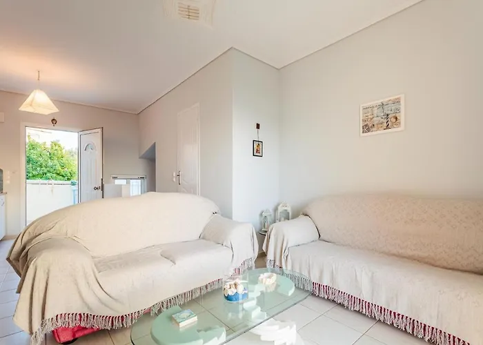 Seaview Terrace Haven-perfect Location By The Sea * Avía
